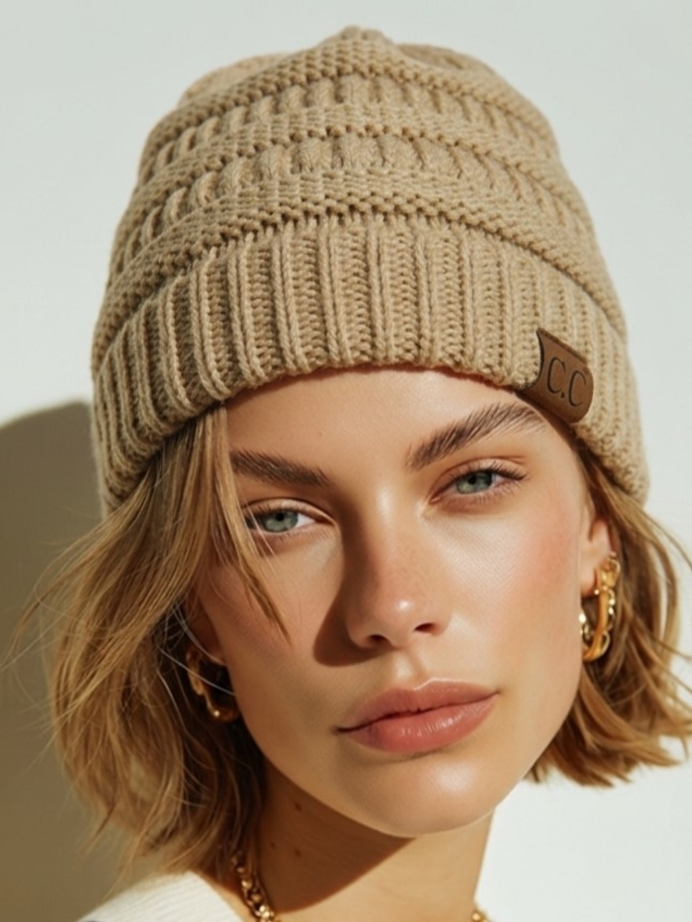 C.C. Exclusives Chunky Cable Knit Beanie Beige OS EUC